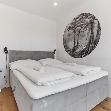 Lam Bubblegum - Terrace - Ac Apartment
